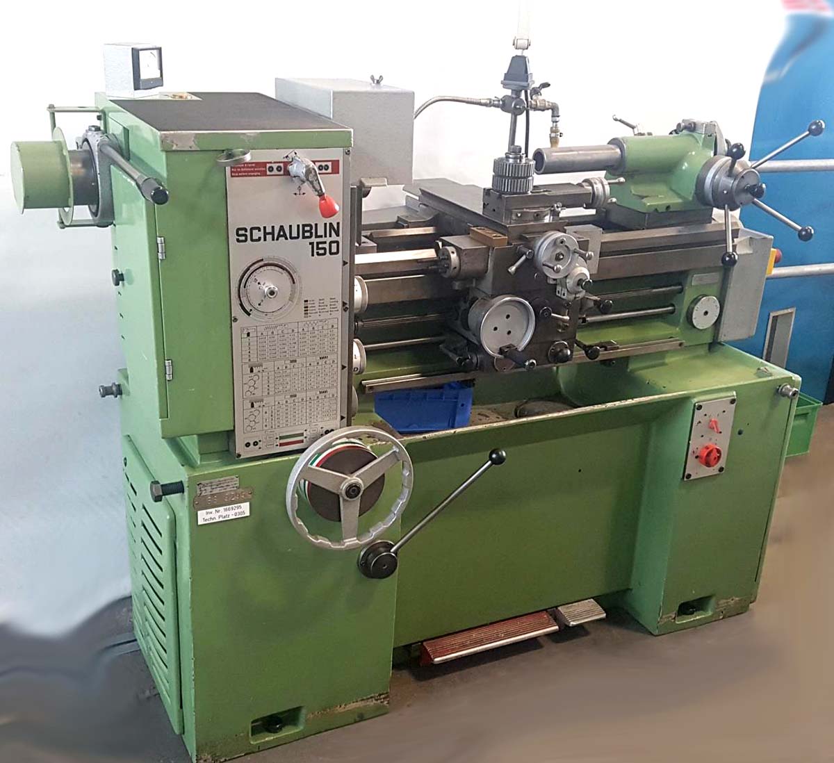 Фото токарно-гвинторізного верстата Schaublin 150